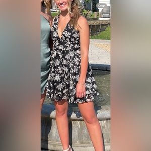 Abercrombie flirty floral mini dress black and cream